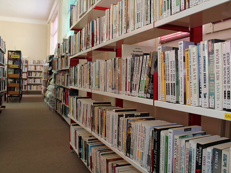 Horaires d`ouverture de la bibliothèque Coordonnées